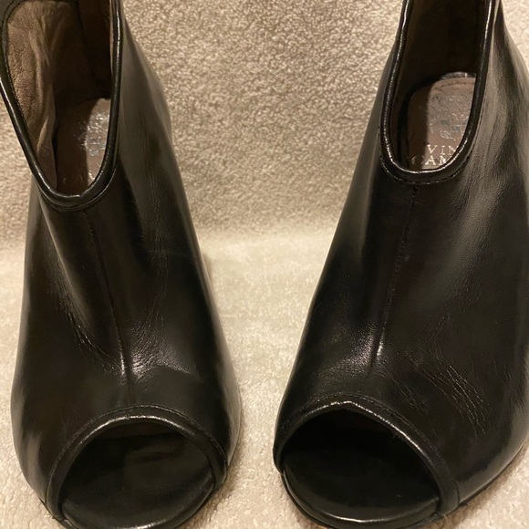 Vince Camuto black open-toe bootie - Picture 2 of 6